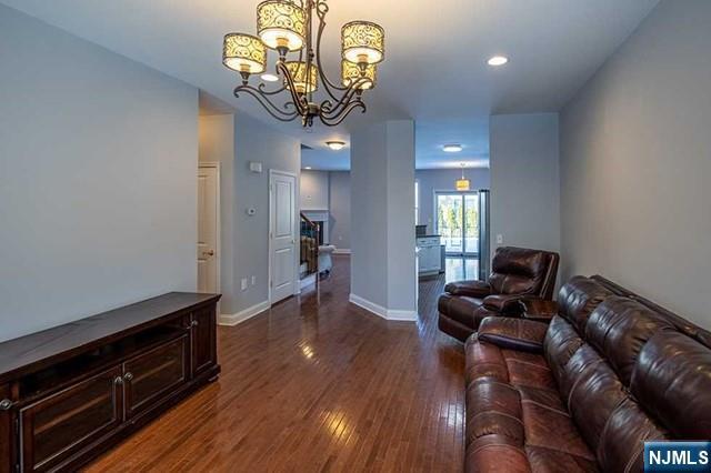 Foto del edificio - 1705 Whitney Ln