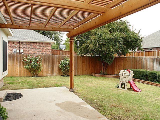 Building Photo - 2405 Jordan Dr