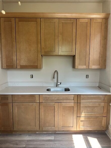 Photo - 324 Ophelia St House