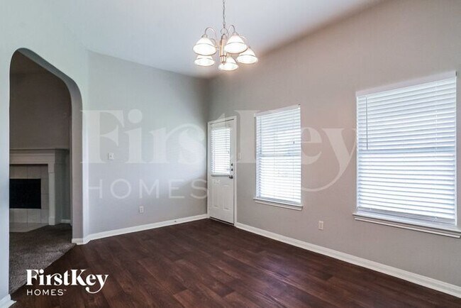Building Photo - 5311 Lost Cove Ln