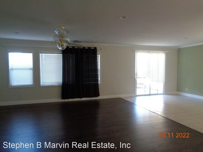 Foto del edificio - 5 br, 2.5 bath House - 42327 42nd Street West