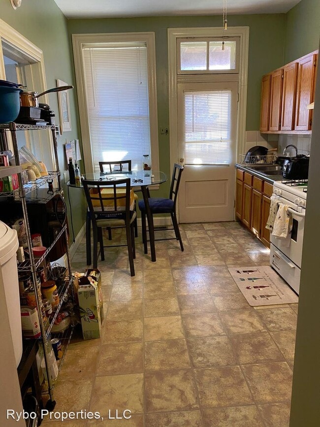 Building Photo - 1 br, 1 bath House - 1077 S. Taylor 1st floor