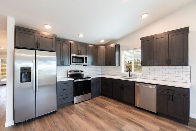 Building Photo - MOVE IN SPECIAL!  Brand New 2 Bedroom 2 Ba...