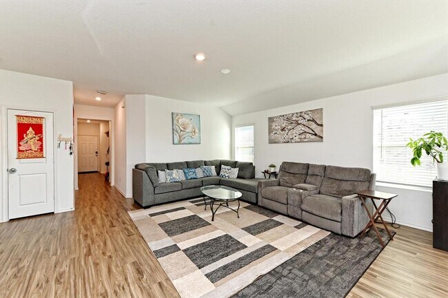 Foto del edificio - 6508 Strelitzia Cove