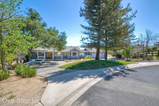 Foto del edificio - 3 br, 2 bath House - 803 El Paisano Dr