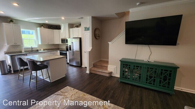 Foto del edificio - 3 br, 2.5 bath House - 322 Hunt Glenn Court
