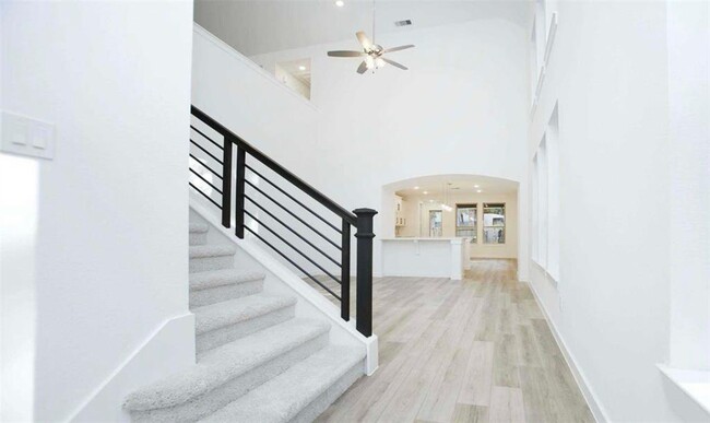 Building Photo - 8205 Prairie Rye Dr