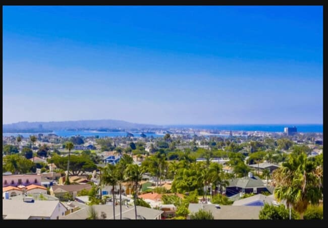 Foto del edificio - 1518 Monmouth Dr