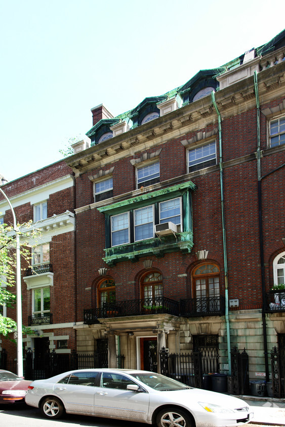 Primary Photo - 315 W 92nd St