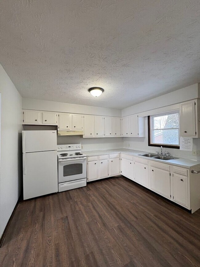 Foto del edificio - 74 Briarcliff Ave