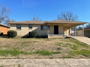 Building Photo - 3902 Mellene Dr