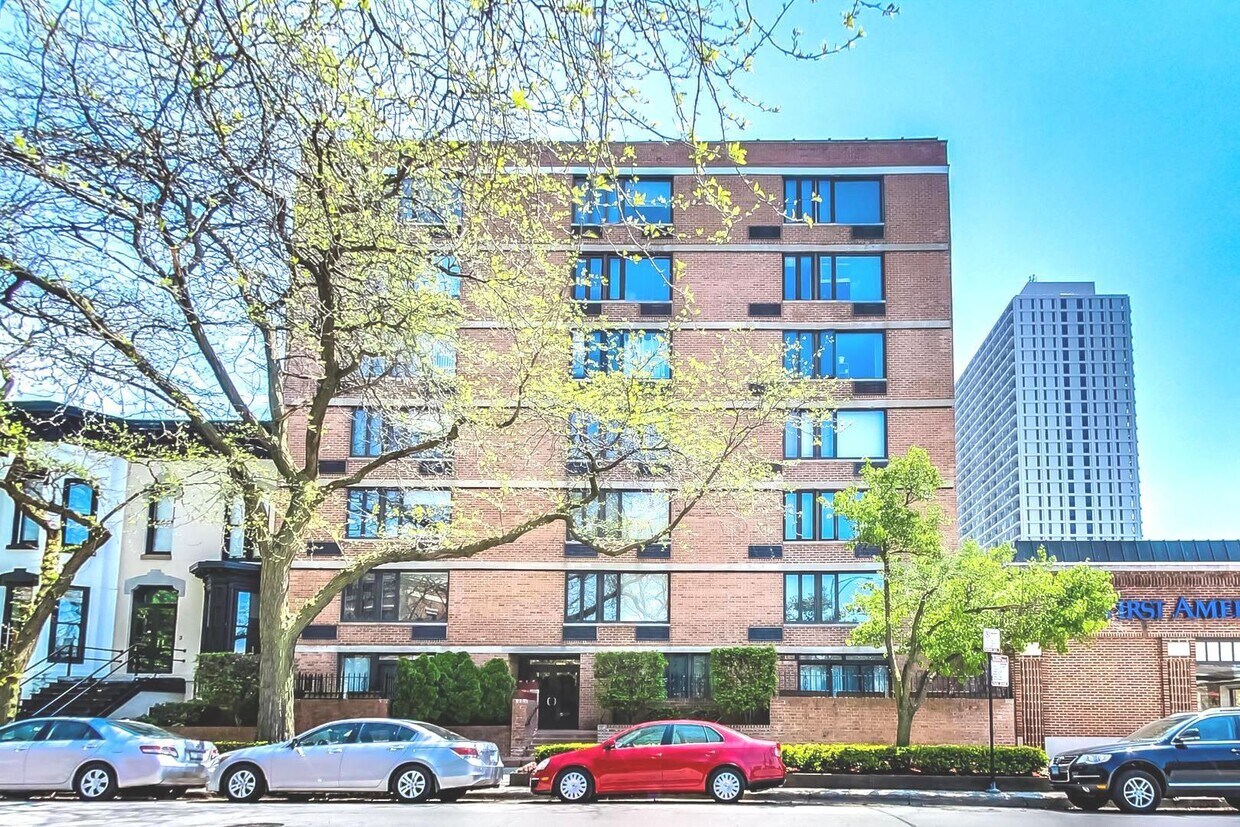 Foto principal - 2007 N Sedgwick St
