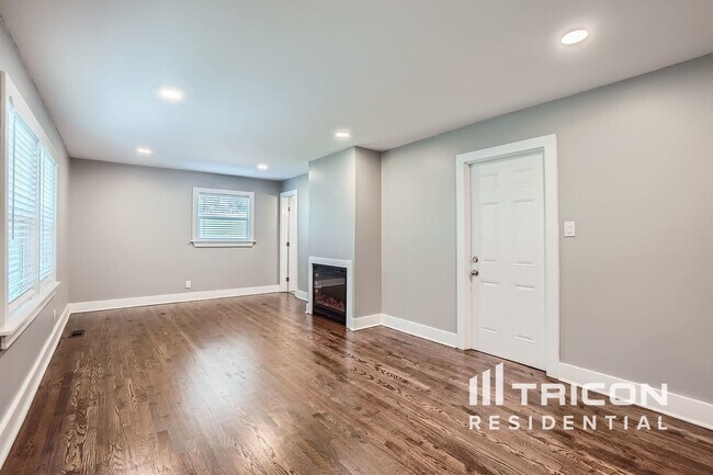 Foto del edificio - 2241 Wallingford Dr