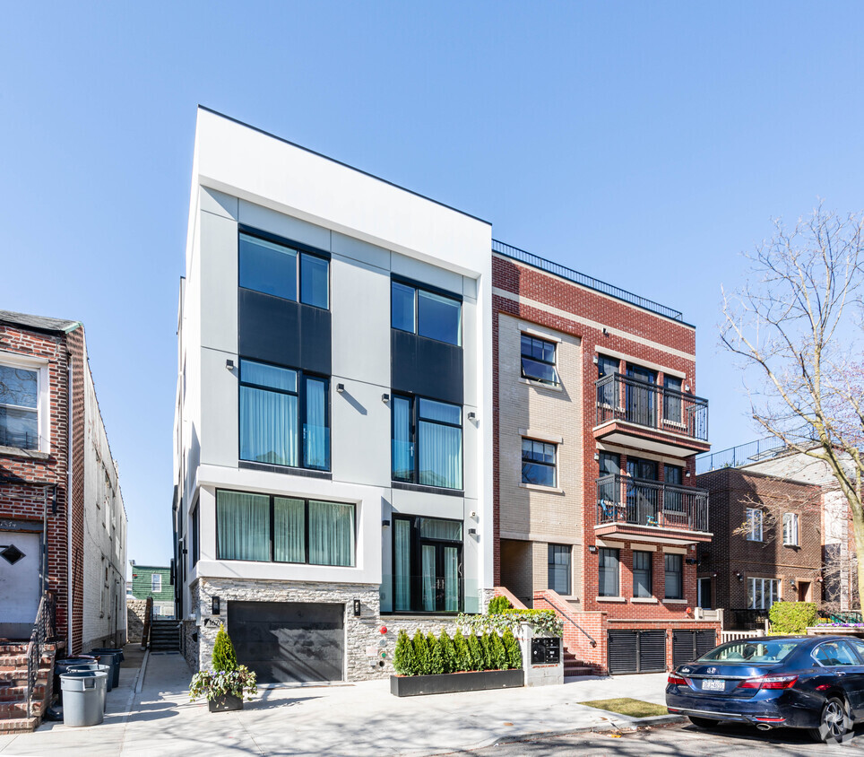 Primary Photo - 1668-1670 59th St