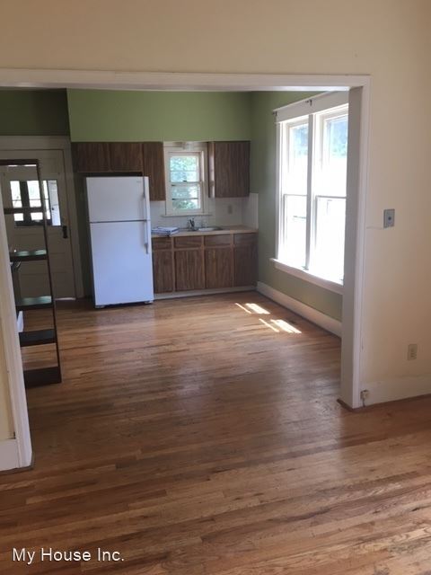 Building Photo - 2 br, 1 bath House - 428 N Sherwood Street
