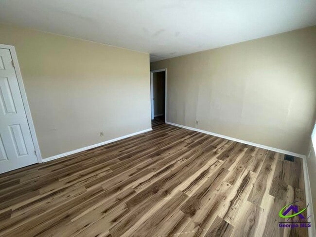 Building Photo - 111 Nix Way