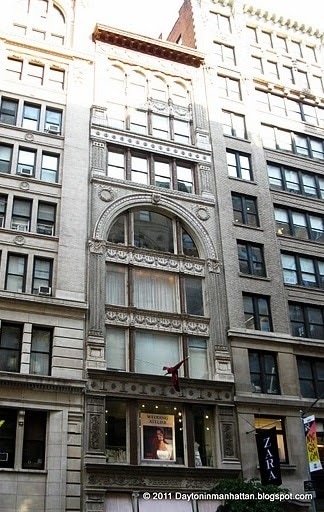 Building Photo - 341 4th Ave