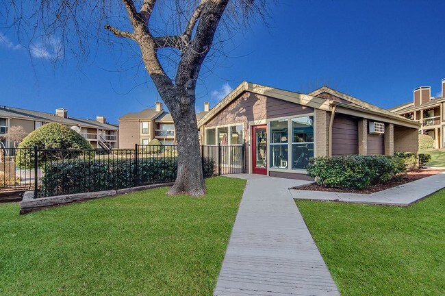 Keller Oaks Apartments Apartments - Carrollton, TX  