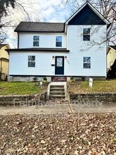 Building Photo - 2827 E 5th Ave