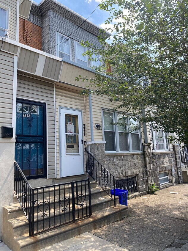 Foto principal - 3329 Jasper St