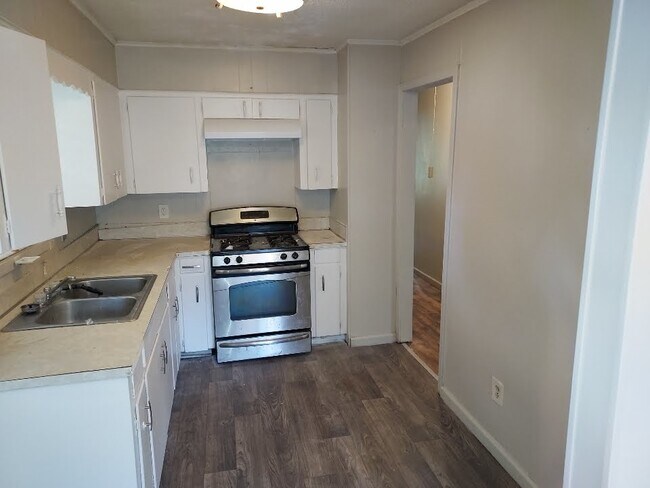 Foto del edificio - 59 Charmingdale Dr N