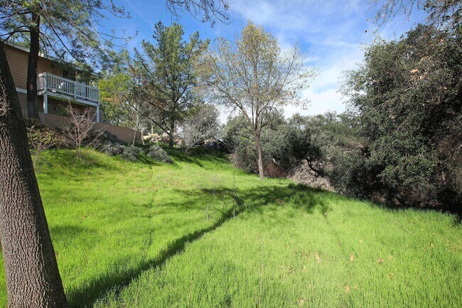 Foto del edificio - Creekside Meadows