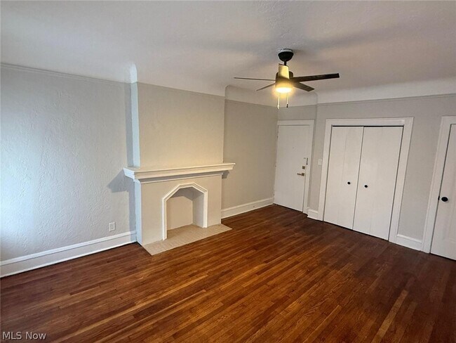 Foto del edificio - 2374 Euclid Heights Blvd