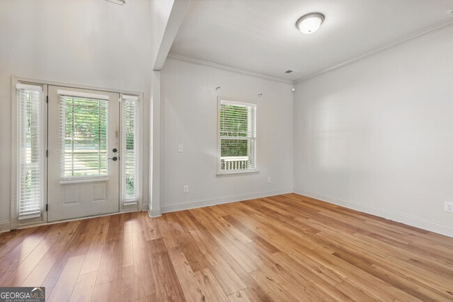 Building Photo - 3018 Beverly Ct