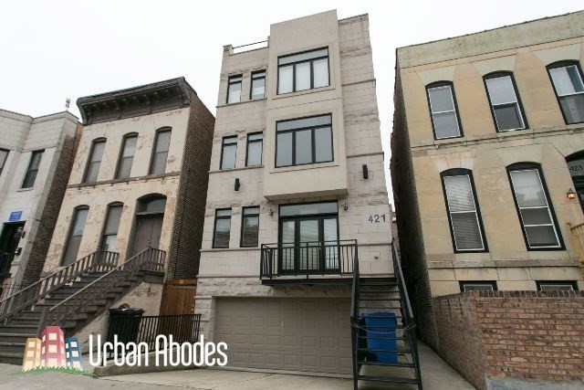 Primary Photo - 423 W Armitage Ave