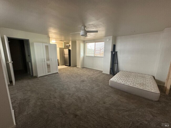 Foto del edificio - 3821 Willow Rd