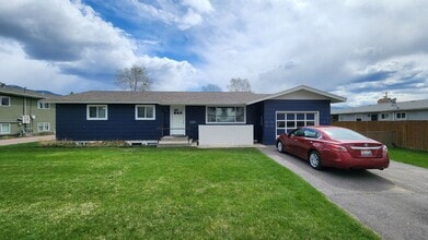 Building Photo - 2345 Benton Ave