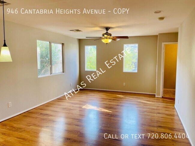 Building Photo - 4 WEEKS FREE RENT IF MOVED IN BY 1/31/2024...