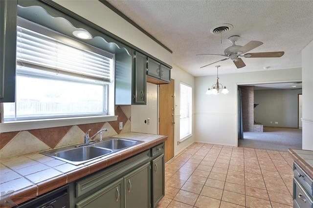 Building Photo - 2901 Salinas Dr