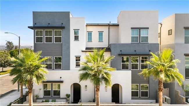 Photo - 119 Jessup Wy Townhome