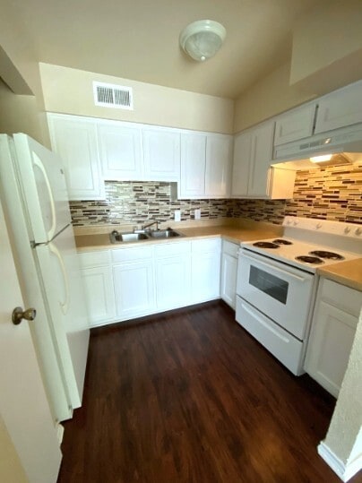 Building Photo - 3736 Bonnie Dr