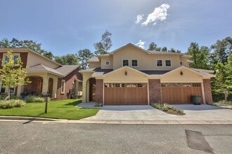 Building Photo - 1817 Ashley Hall Way