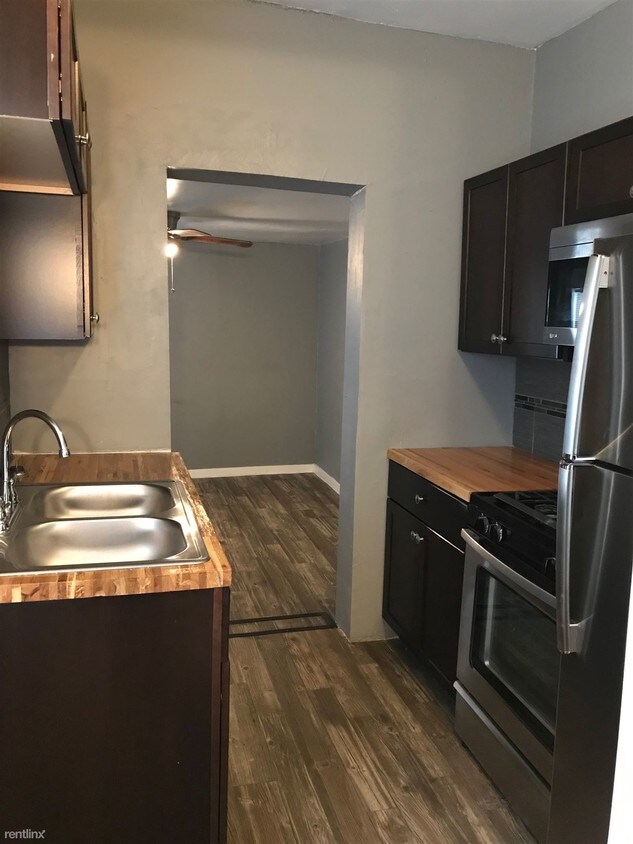 Foto principal - 827 W Rosewood Ave