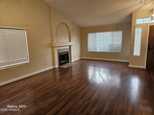 Building Photo - 14246 S 43rd Pl