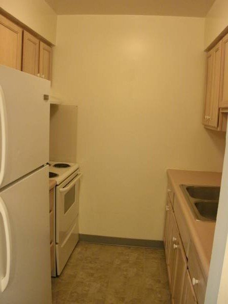 Foto del edificio - 01-96 Lincoln West Drive-#01