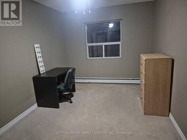 Building Photo - 612 Grey St