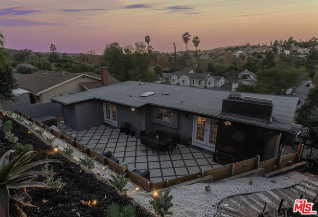 Building Photo - 5082 Don Pio Dr