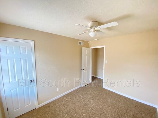 Building Photo - 4238 Wanatah St