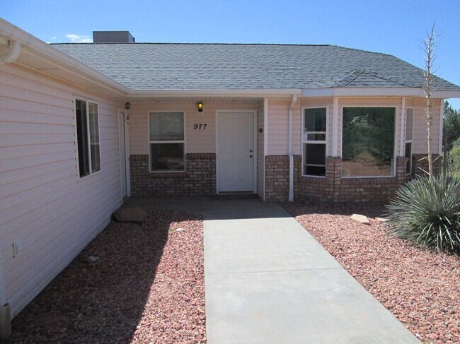 Foto del edificio - 977 W Navajo Dr