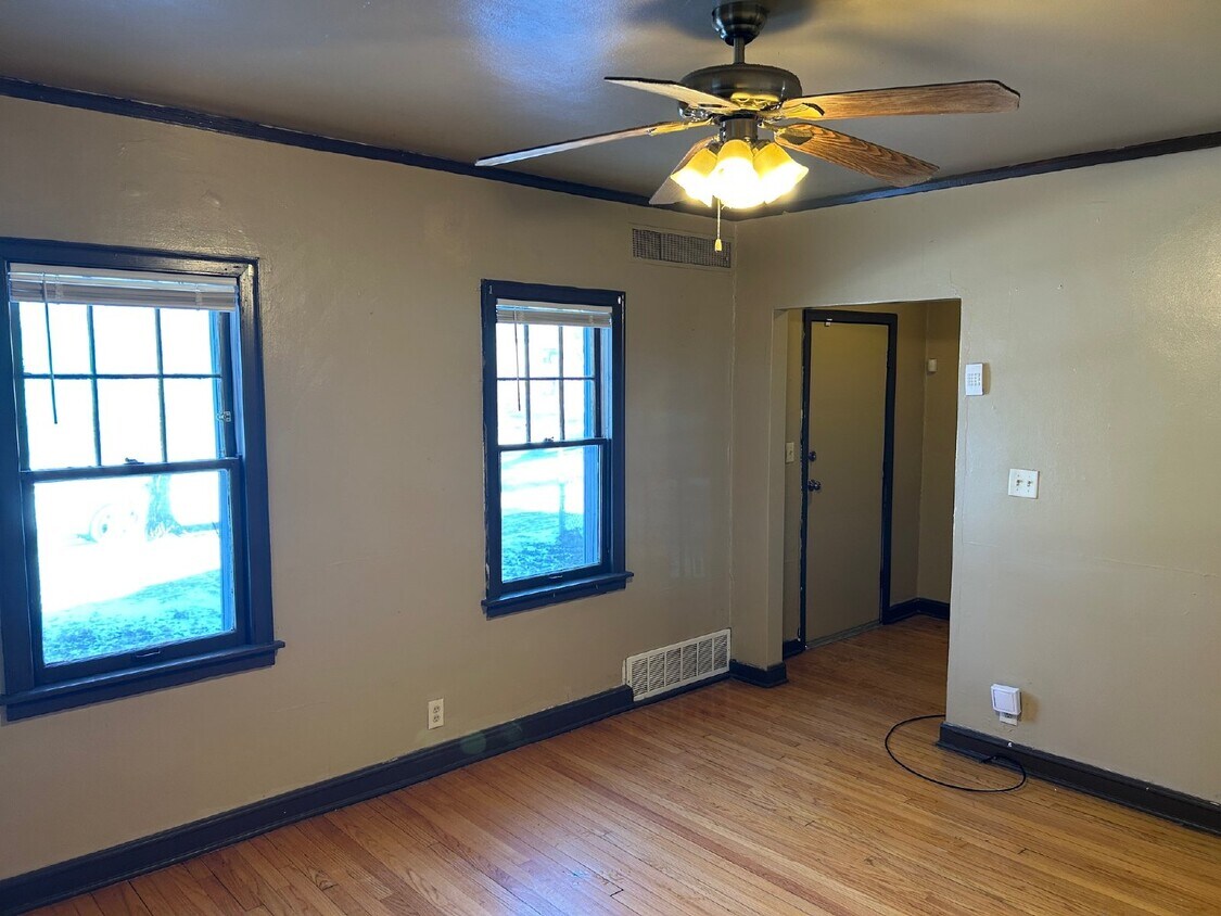 Primary Photo - "Charming 3-Bed, 2-Bath Gem on North 42nd ...