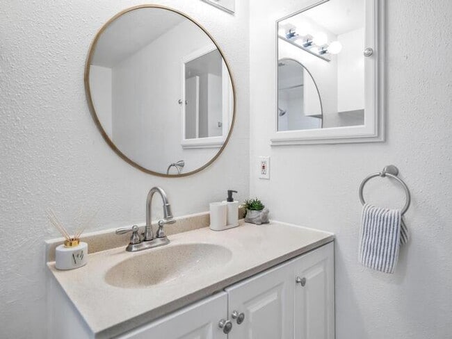 Building Photo - 4641 Wild Indigo St