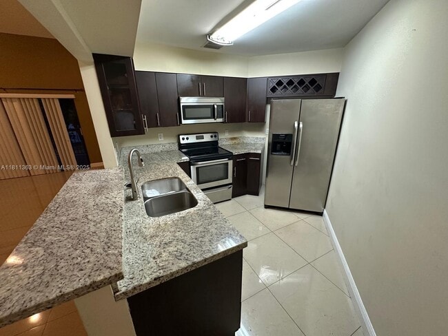 Foto del edificio - 10245 NW 9th St Cir
