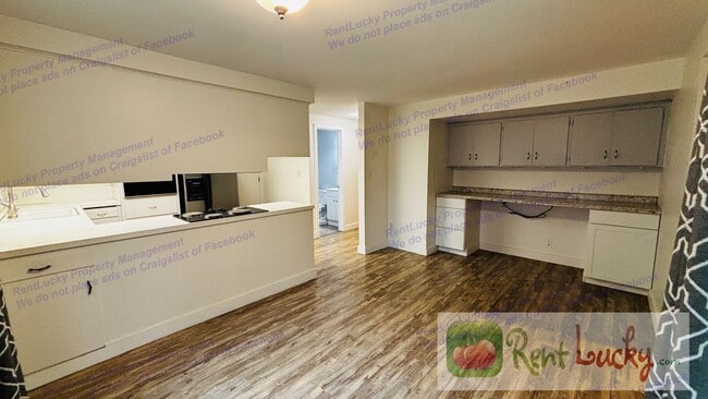 Foto del edificio - Charming 3 Bedroom Rambler + Large Storage/Shop  | Kent, WA