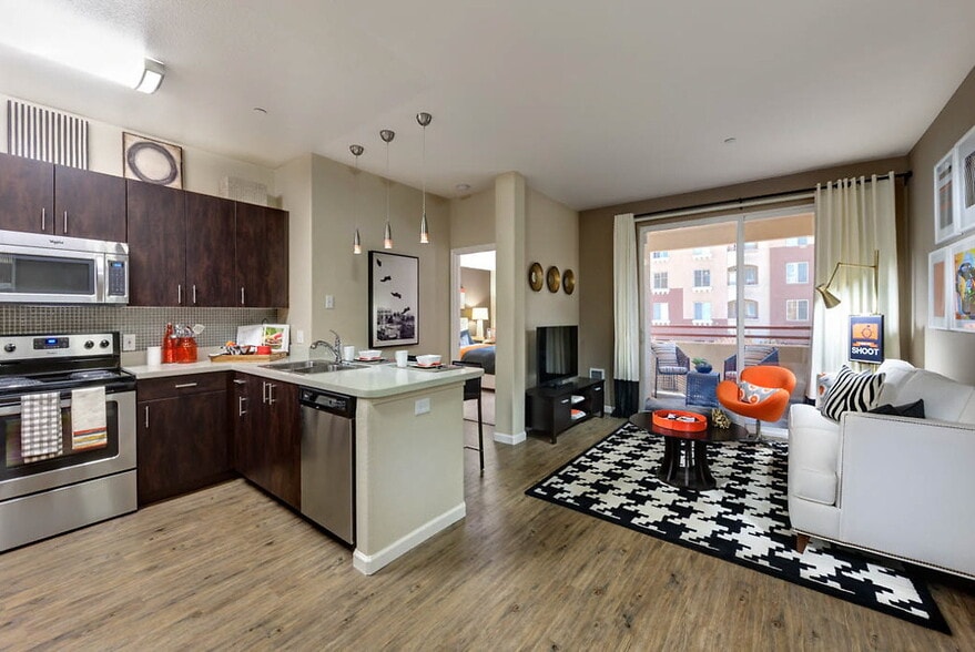 The Landing at Jack London Square