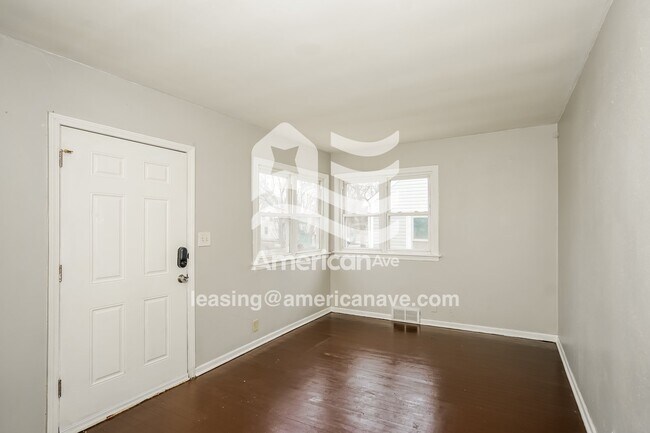 Foto del edificio - 5047 N 57th St