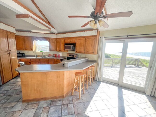 Foto del edificio - 115 Breaker Dr